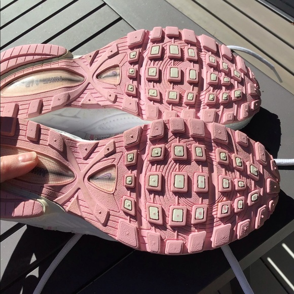 Ladies Nike Running shoes Nike Air size 5 - Picture 6 of 6